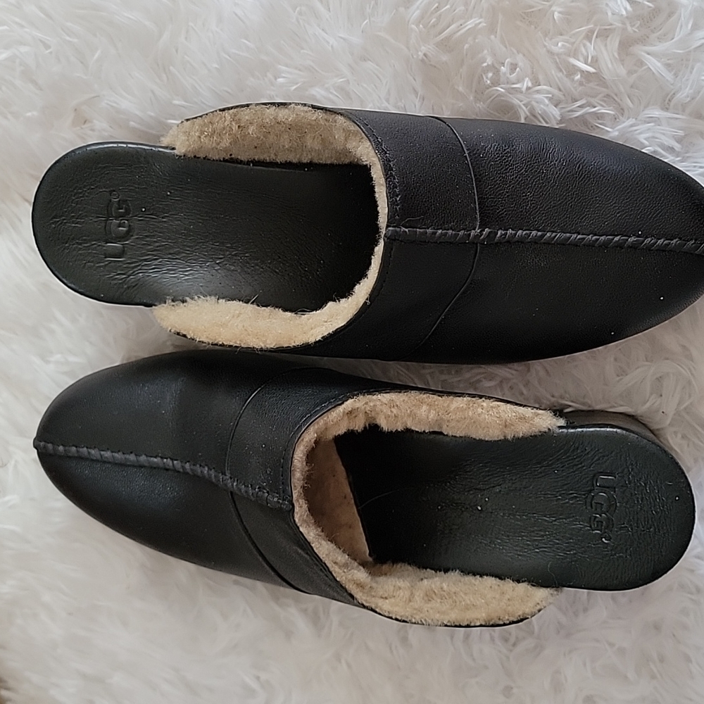 Ugg clogs leather